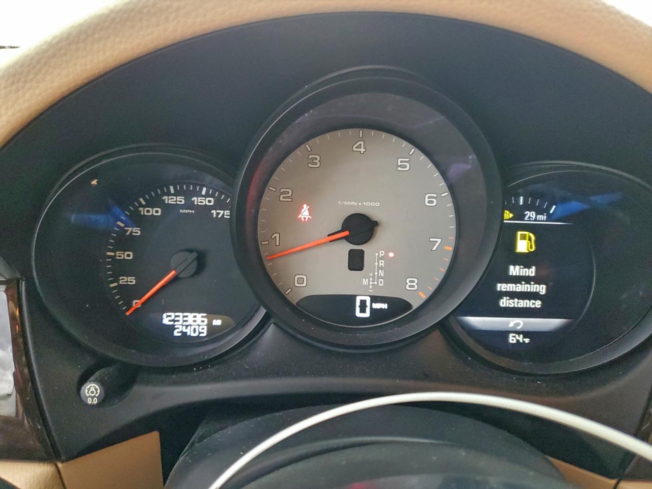 Porsche Macan S Image 7