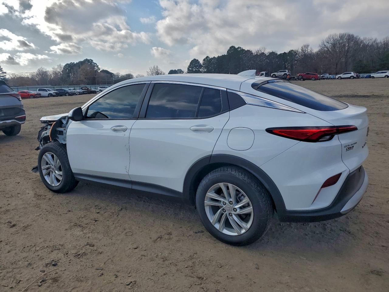 Buick Envista Pr Preferred Image 2