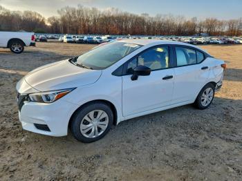  Salvage Nissan Versa
