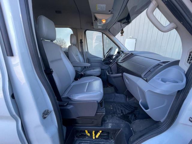 Ford Transit T-350 Image 6
