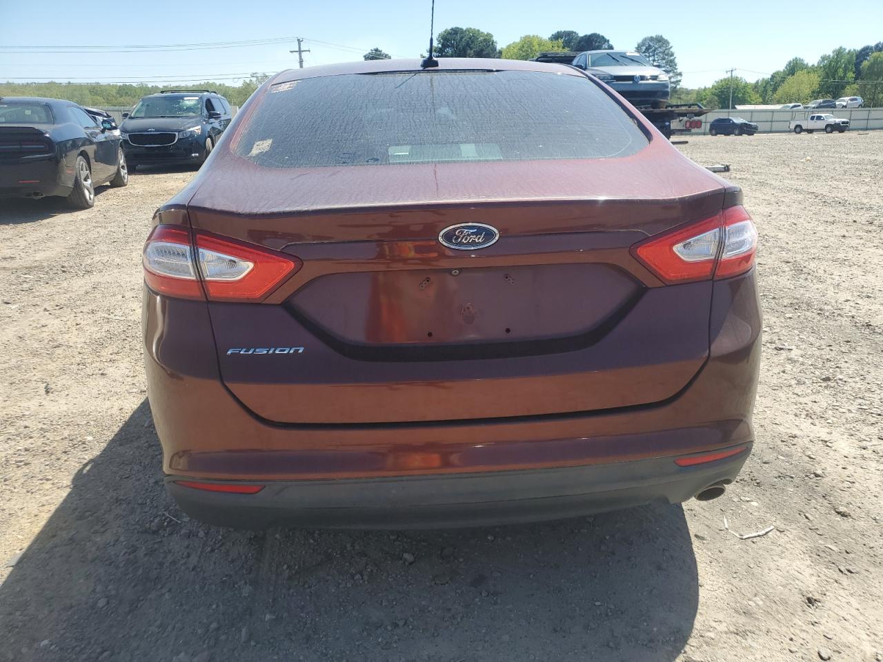 Ford Fusion S Image 6