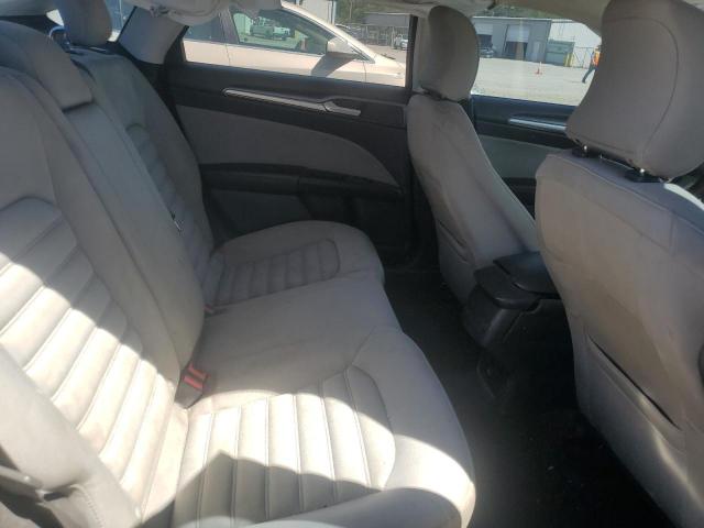 Ford Fusion S Image 10