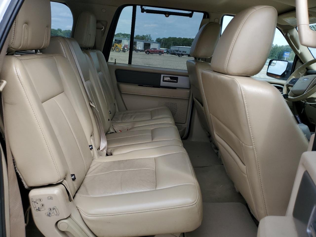 Ford Expedition El Xlt Image 8