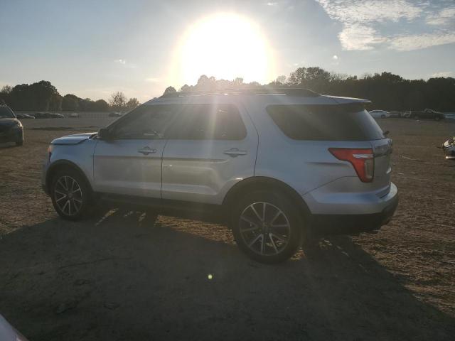Ford Explorer Xlt Image 2