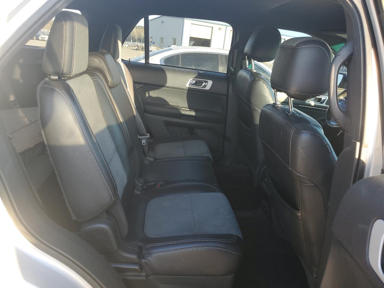 Ford Explorer Xlt Image 9