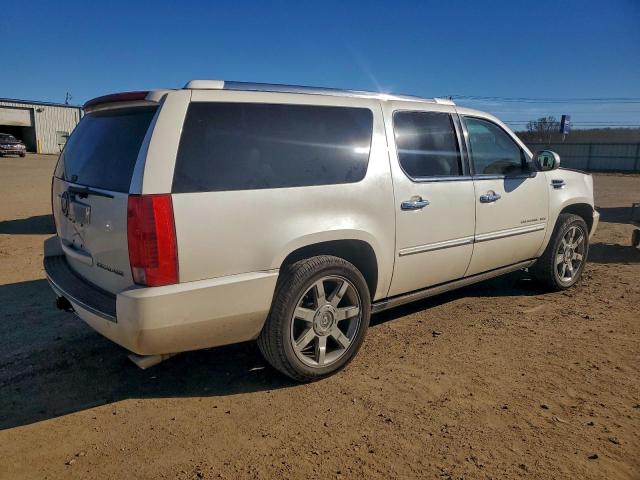 Cadillac Escalade Esv Premium Image 3