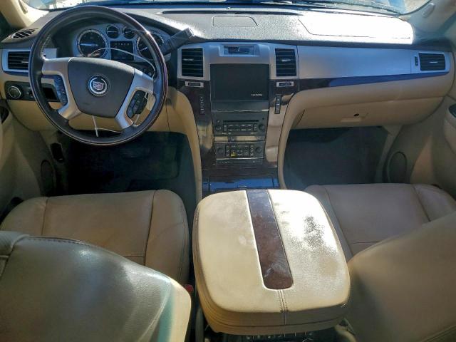 Cadillac Escalade Esv Premium Image 5