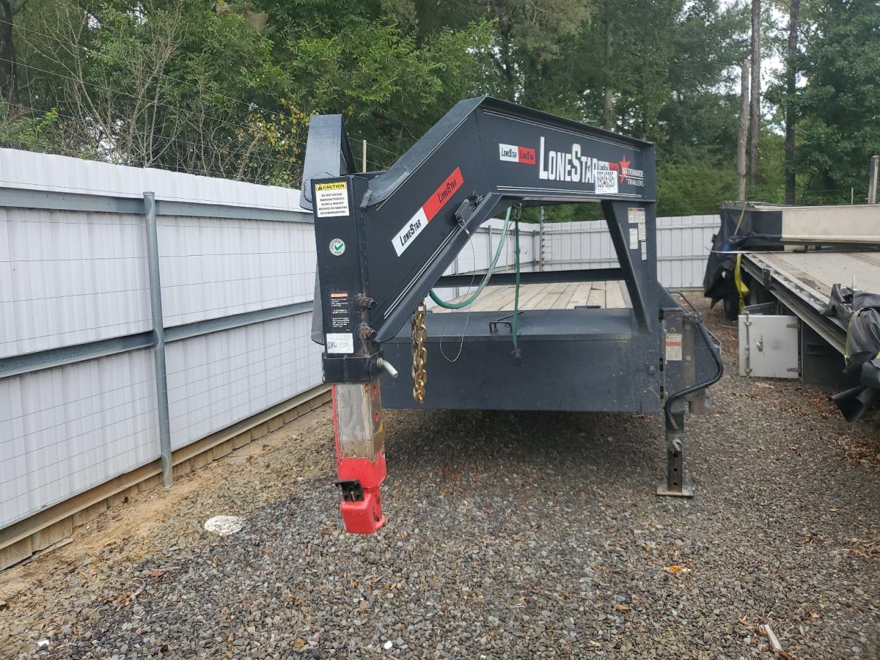 Lone Trailer Image 5