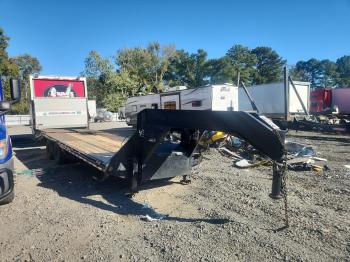  Salvage Norstar Trailer