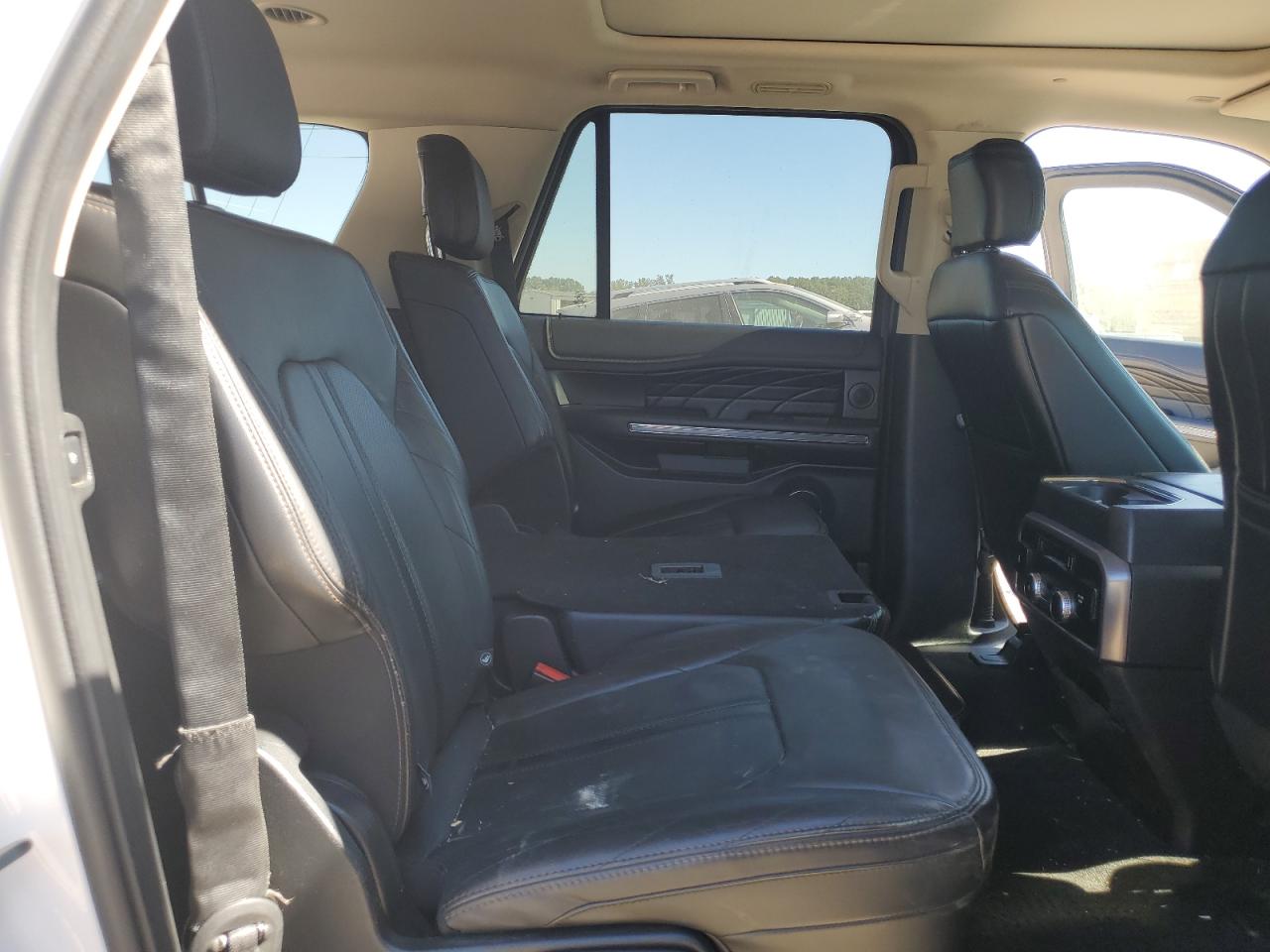 Ford Expedition Max Platinum Image 12