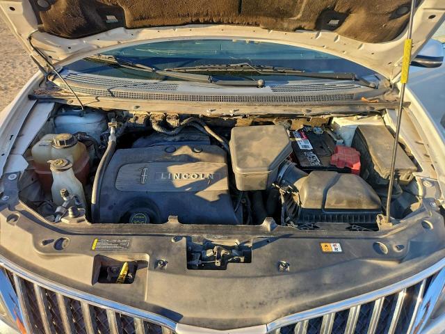 Lincoln MKX Image 11