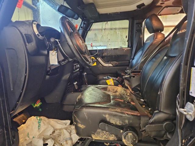 Jeep Wrangler Sahara Image 12