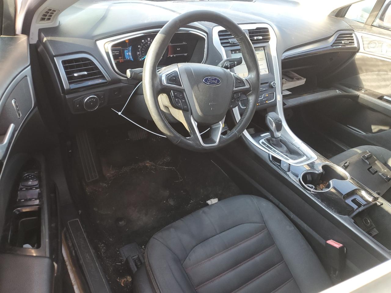 Ford Fusion Se Image 12