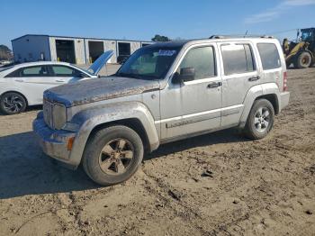  Salvage Jeep Liberty