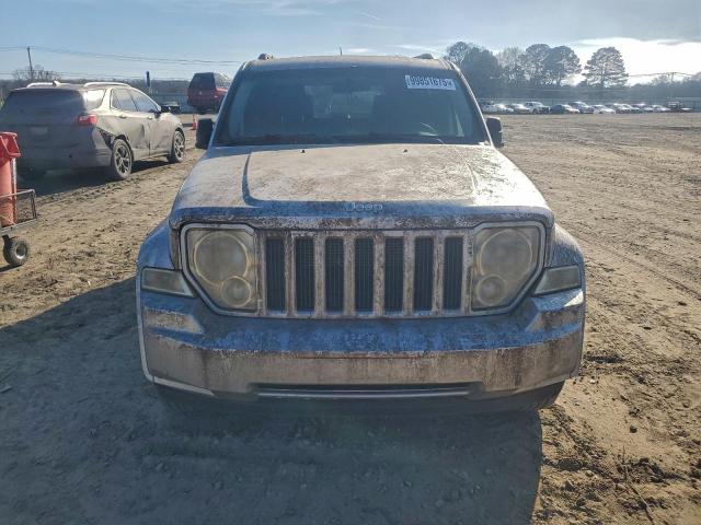 Jeep Liberty Sport Image 6