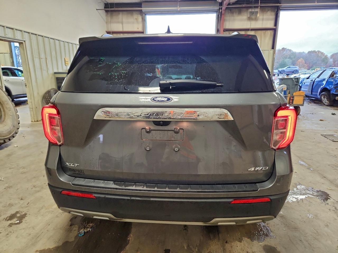 Ford Explorer Xlt Image 6