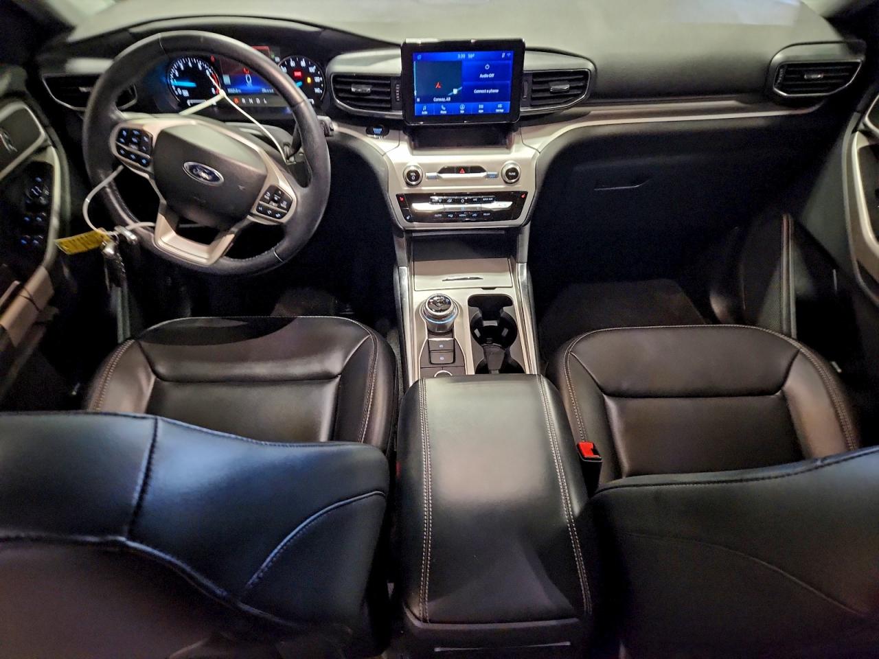 Ford Explorer Xlt Image 9