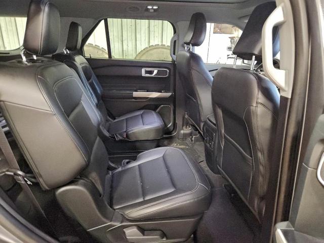 Ford Explorer Xlt Image 12