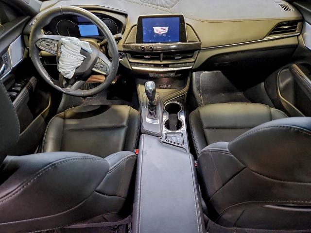 Cadillac CT4 Luxury + Image 6