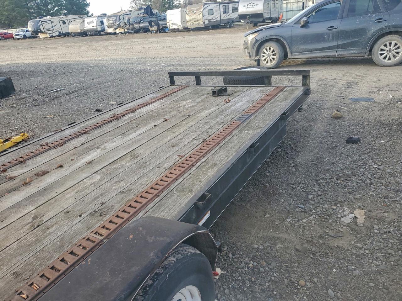 Carry-on Trailer Image 6