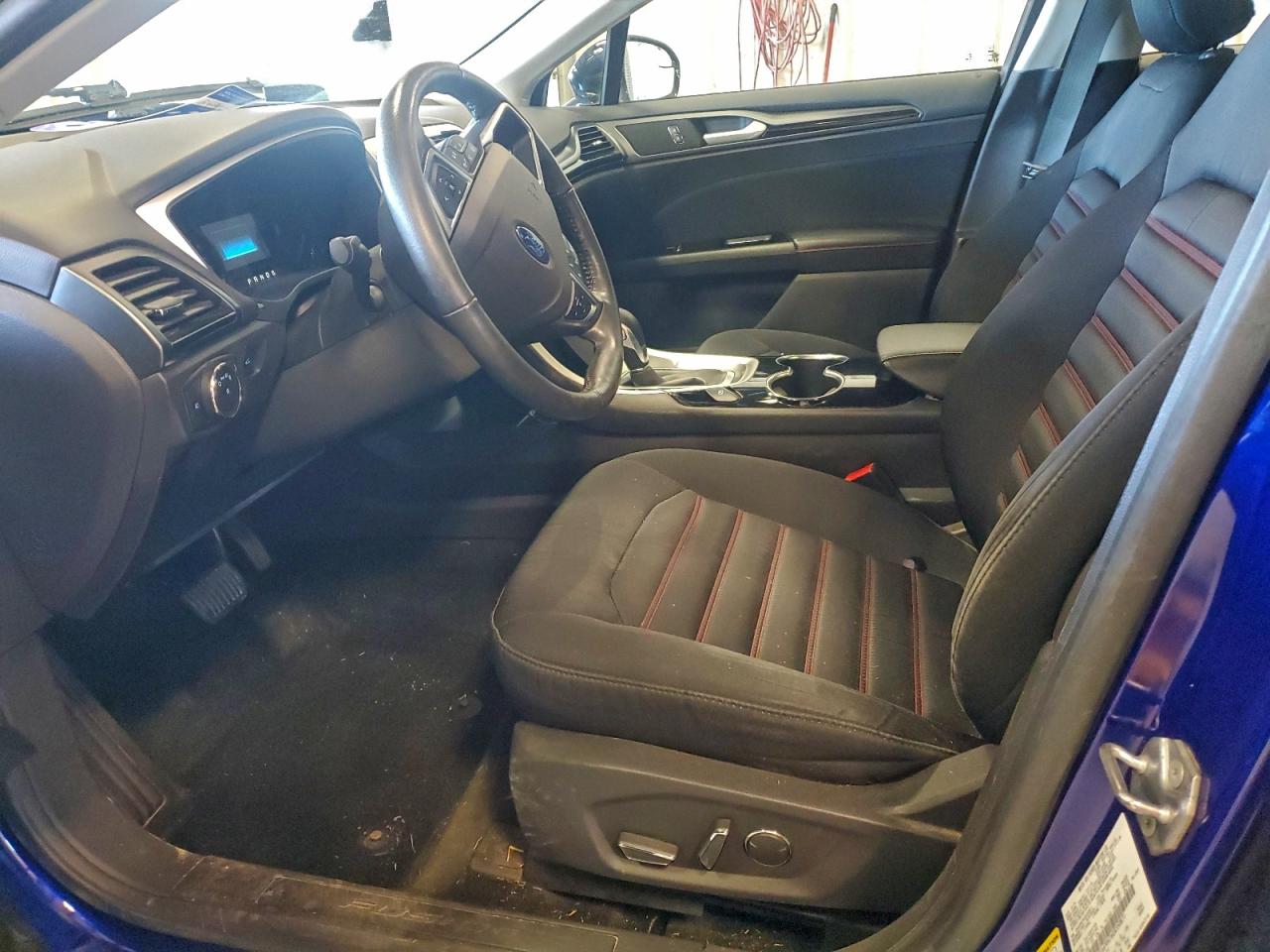 Ford Fusion Se Image 4