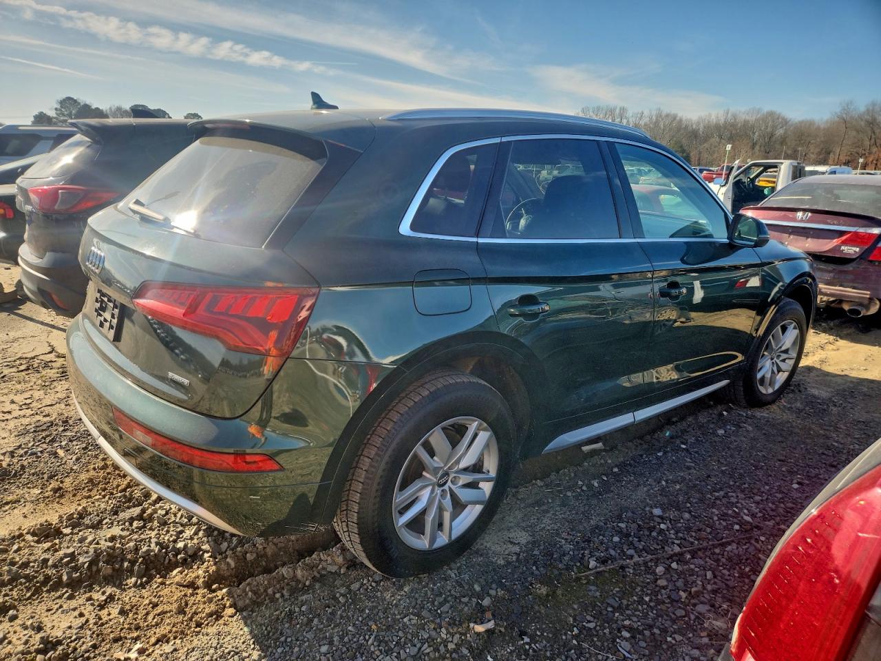 Audi Q5 Premium Image 2